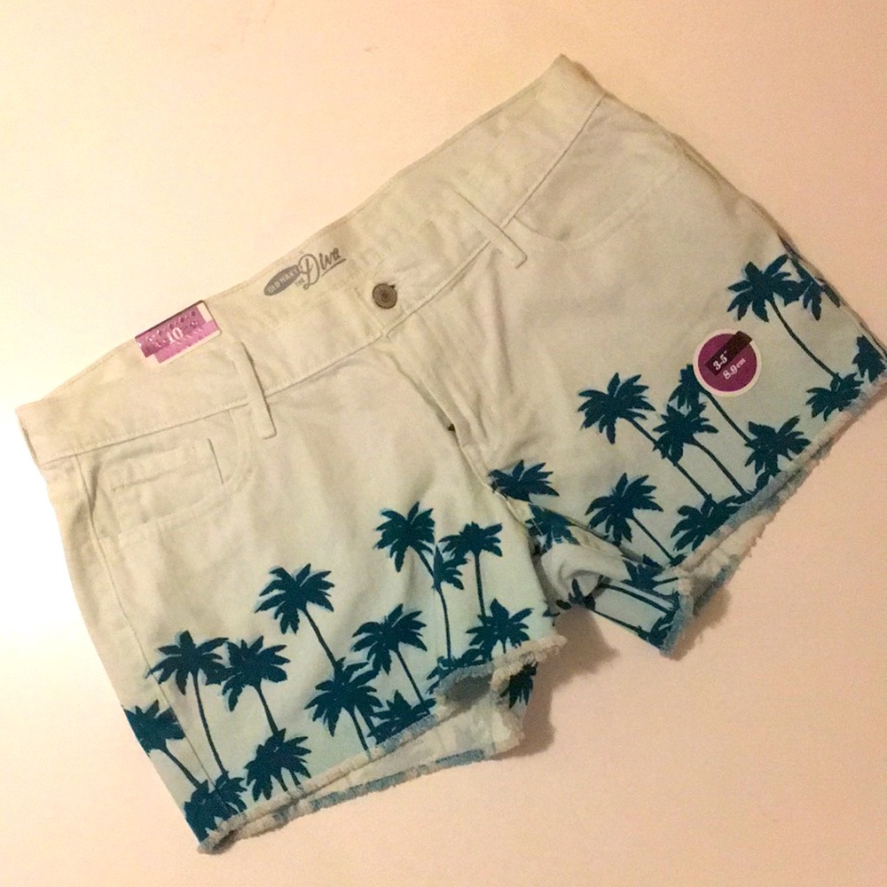 OLD NAVY SHORTS